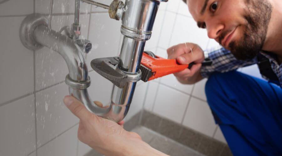 Professional same day plumber services in Foss, OK